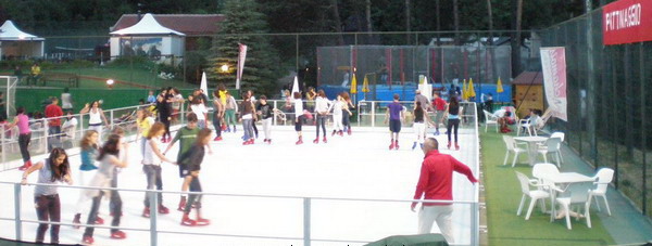 una pista di pattinaggio xtraice